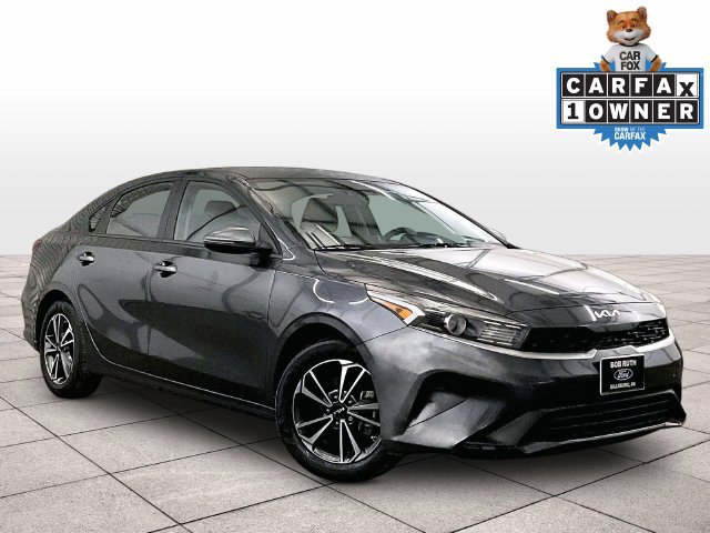 Used 2023 Kia Forte Sedan FWD image 2