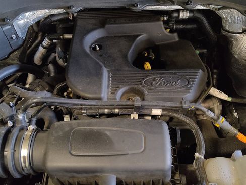 Used 2020 Ford Explorer XLT w/ Equipment Group 202A image 30