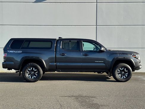 Certified 2023 Toyota Tacoma TRD Off-Road image 8