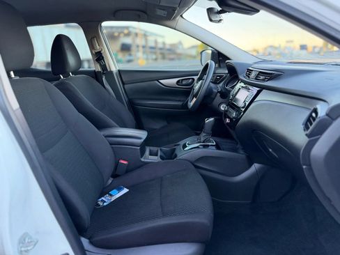 Used 2020 Nissan Rogue Sport S FWD image 15