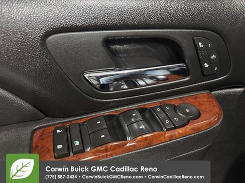 Used 2011 GMC Sierra 1500 SLT w/ SLT Convenience Package AWD/4WD image 29