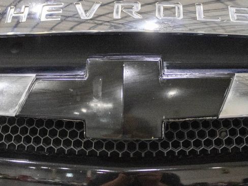 Used 2005 Chevrolet SSR LS 2dr Regular Cab Convertible w/ Preferred Equipment Group image 29