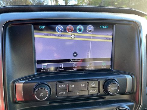 Used 2018 Chevrolet Silverado 1500 LTZ image 16