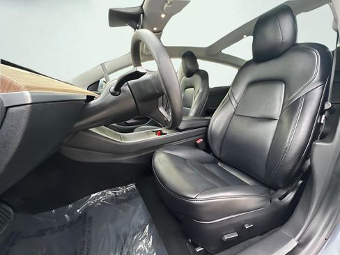 Used 2020 Tesla Model 3 Standard Range image 15