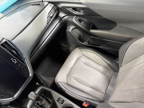 Certified 2024 Subaru Crosstrek 2.5i Limited w/ Crosstrek Mirror Package AWD/4WD image 11