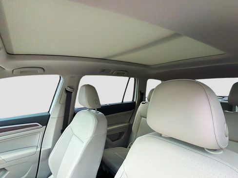 Used 2021 Volkswagen Atlas SE FWD image 26
