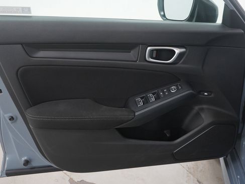 Used 2023 Honda Civic Sport image 18