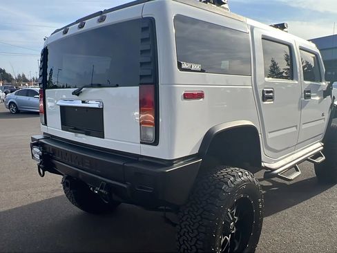 Used 2004 HUMMER H2 w/ Preferred Equipment Group AWD/4WD image 8