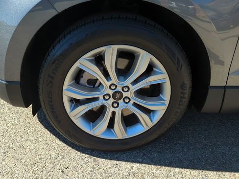 Used 2024 Ford Edge Titanium image 26