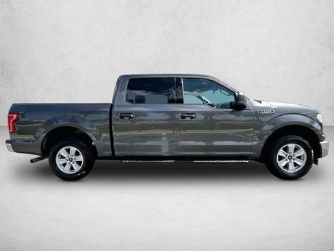 Used 2017 Ford F150 XLT RWD image 5