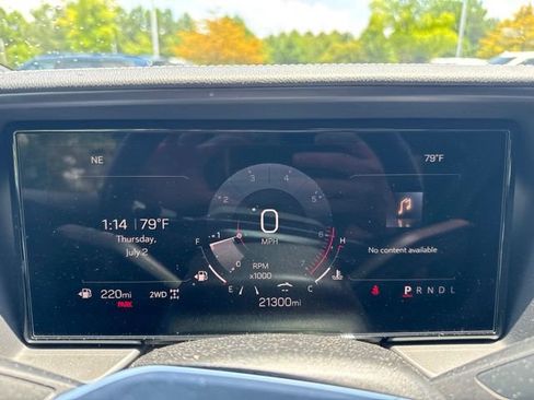 Used 2025 GMC Terrain Elevation AWD/4WD image 11
