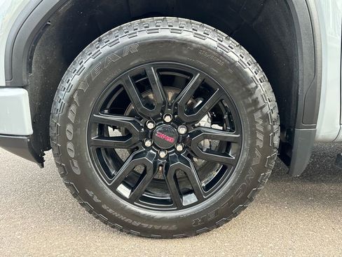 Used 2024 GMC Sierra 1500 Elevation w/ LPO, Elevation Black Package image 26