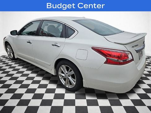 Used 2013 Nissan Altima 2.5 SV w/ 2.5SV Convenience Pkg image 3