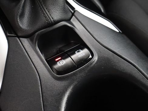 Used 2023 Toyota Corolla Cross LE FWD image 45