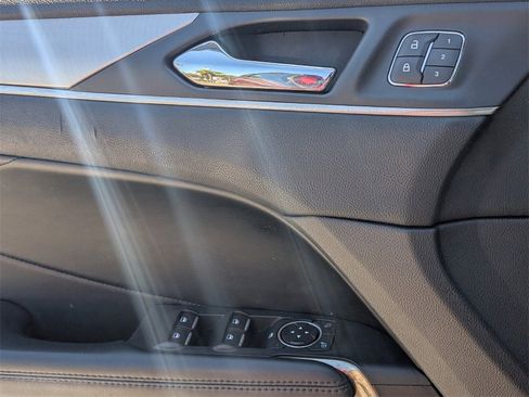 Used 2015 Lincoln MKC FWD image 26