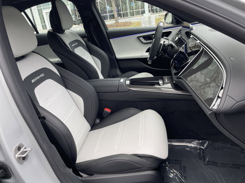 New 2026 Mercedes-Benz E 53 AMG e 4MATIC Sedan image 45