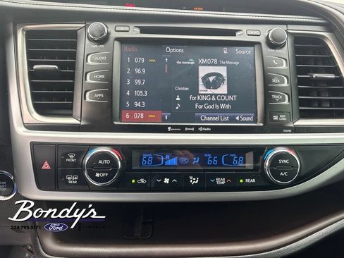 Used 2019 Toyota Highlander XLE FWD image 7
