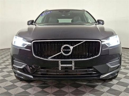 Used 2019 Volvo XC60 T6 Momentum w/ Multimedia Package image 5