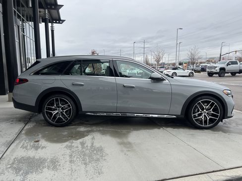 New 2026 Mercedes-Benz E 450 4MATIC All-Terrain Wagon image 4