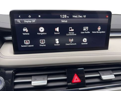 Used 2025 Genesis G70 2.5T image 64