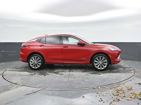 New 2026 Buick Envista Avenir image 7