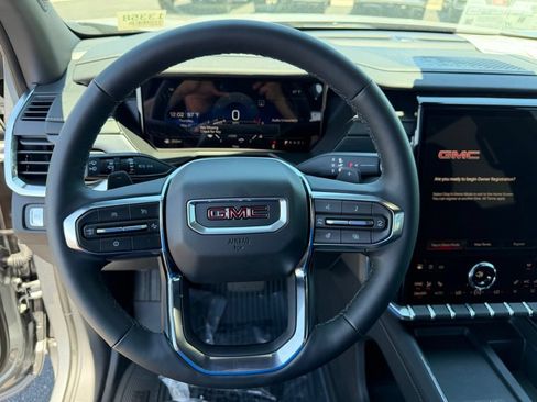 New 2026 GMC Acadia Elevation w/ LPO, Floor Liner Package FWD image 24