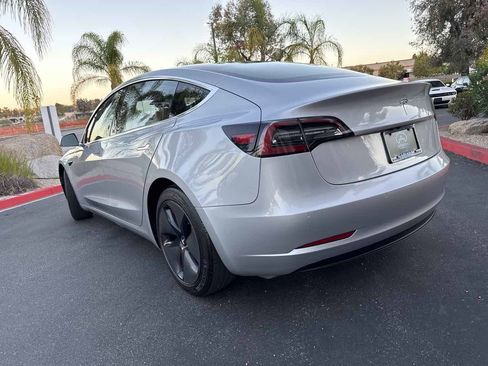 Used 2018 Tesla Model 3 Long Range image 14