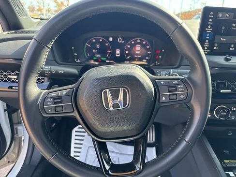 Used 2025 Honda Accord Sport image 19