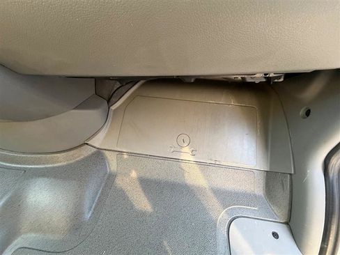 Used 2015 Mercedes-Benz Sprinter 3500 image 28