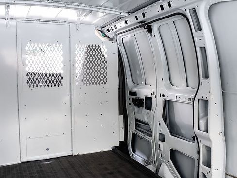 Certified 2022 Chevrolet Express 2500 Extended w/ Driver Convenience Package image 31