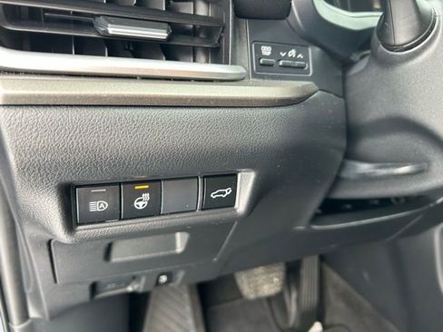 Used 2024 Toyota Grand Highlander XLE image 24