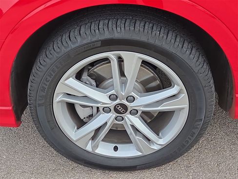 Used 2023 Audi Q3 2.0T Premium w/ 19" Wheel Package image 11