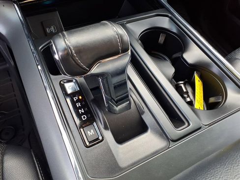 Used 2021 Ford F150 Lariat w/ Equipment Group 502A High image 9