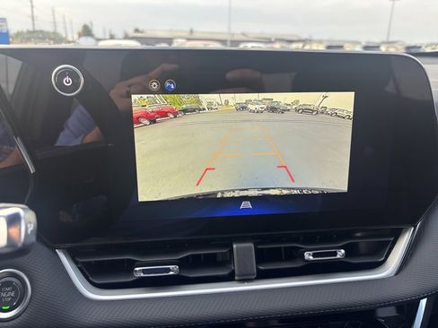 Used 2025 Chevrolet Equinox LT image 18