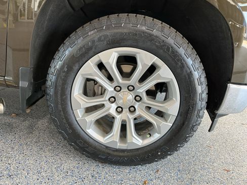 Used 2024 Chevrolet Silverado 1500 LTZ image 33