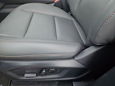 New 2026 Ford Explorer Active w/ Active Comfort Package image 23