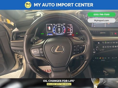 Used 2019 Lexus ES 350 w/ Accessory Package 2 FWD image 16