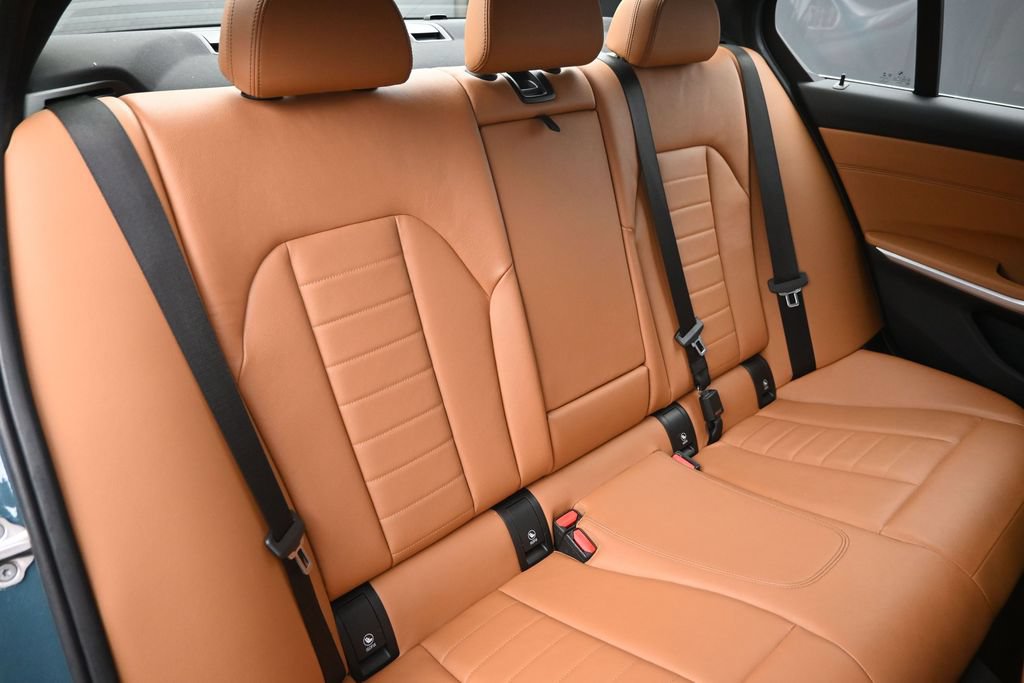 Used 2021 BMW 330i Sedan w/ Premium Package RWD image 26