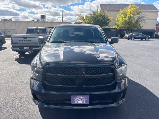 Used 2018 RAM 1500 Express w/ Black Ram 1500 Express Group AWD/4WD image 3