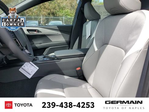 Used 2025 Toyota Camry SE FWD image 20