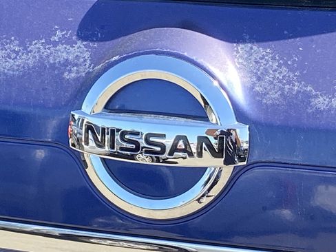 Used 2020 Nissan Rogue SV image 4