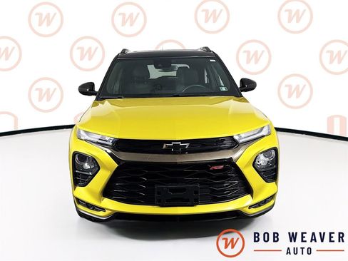 Used 2023 Chevrolet TrailBlazer RS w/ Sun and Liftgate Package image 2