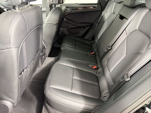 Certified 2026 Porsche Macan AWD/4WD image 15