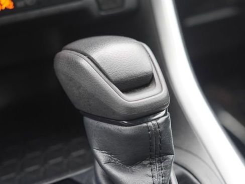 Used 2023 Toyota RAV4 LE FWD image 31
