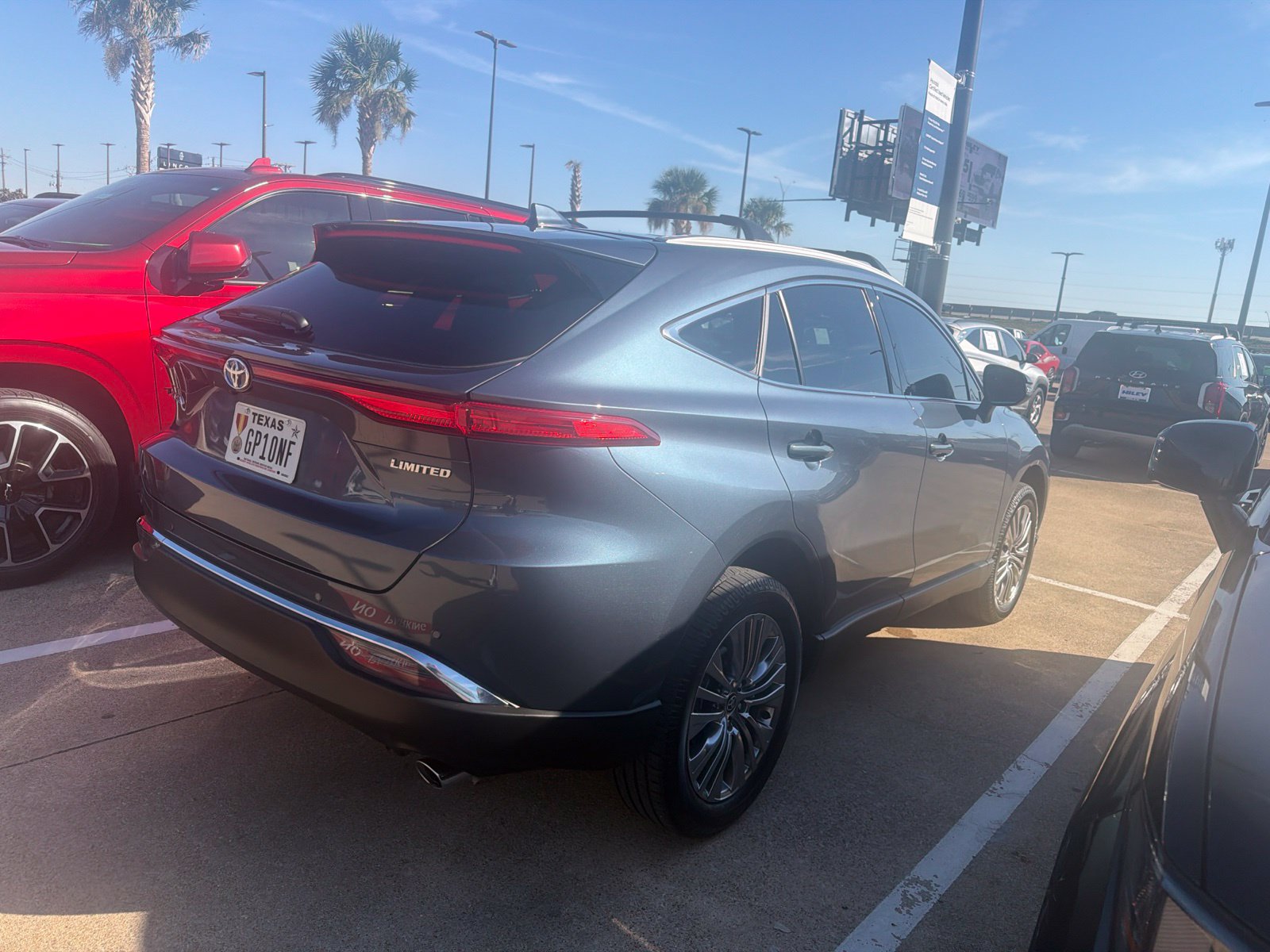 Used 2024 Toyota Venza Limited AWD/4WD image 4