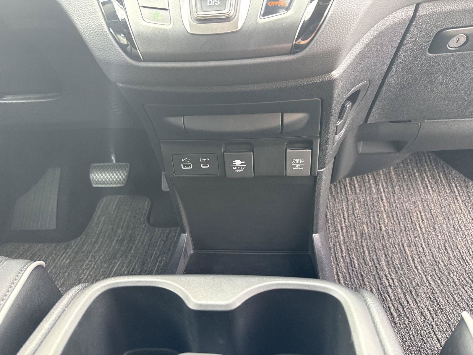 Certified 2026 Honda Odyssey Touring image 29