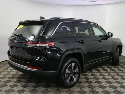 Used 2022 Jeep Grand Cherokee Limited 4xe w/ Luxury Tech Group II image 13