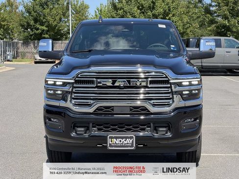New 2026 RAM 2500 Laramie AWD/4WD image 3