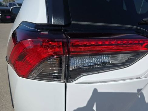 Used 2025 Toyota RAV4 XLE w/ Convenience Package image 35