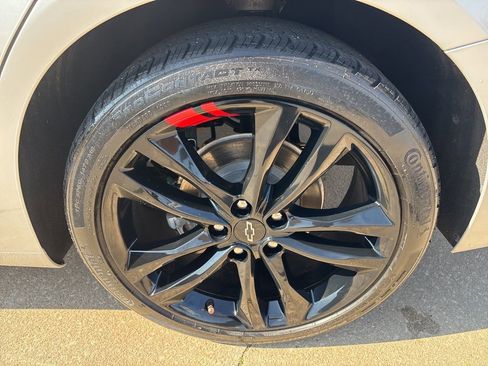 Used 2021 Chevrolet Malibu LT w/ Redline Edition image 18